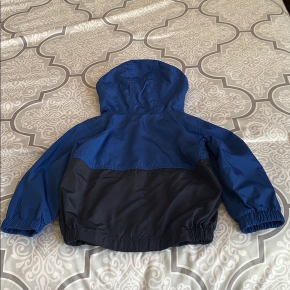 🌧 OshKosh Jacket 🌧 - Picture 5 of 7